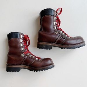 Vintage Brown Lace-Up Women's Boots with Red Laces